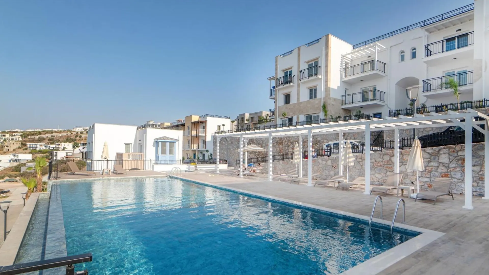 Sea View Villa W Garden Balcony By Beach In Milas